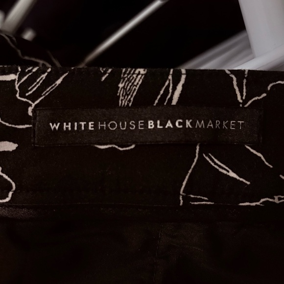 White House Black Market - Black & White Floral Flare Crop Cotton Pants - Picture 6 of 12